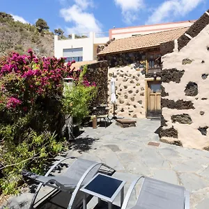 https://casa-rural-la-pestilla.in-canary-islands.com